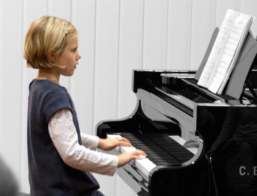 Weihnachtskonzert der Klavierklasse Anton Wildemann am 09.12.2016 im Pianohaus Bechstein in Frankfurt